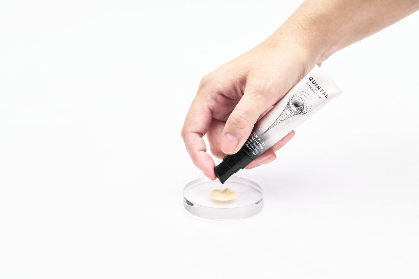 descubra quais são os melhores cuidados e produtos para área dos olhos